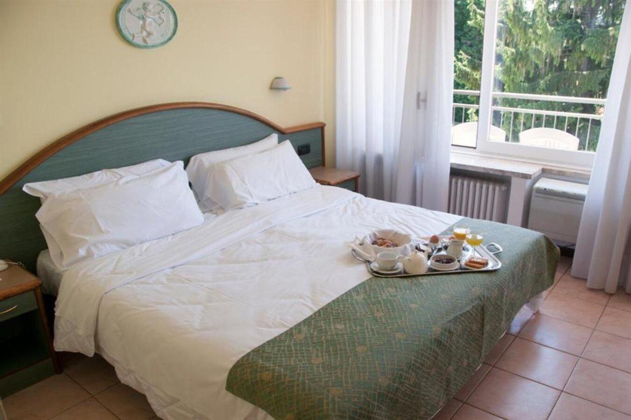 Hotel Europa Ispra Esterno foto