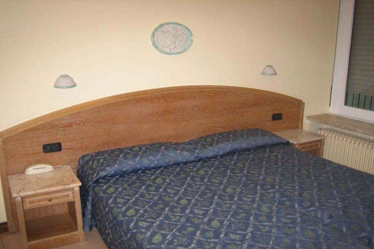 Hotel Europa Ispra Esterno foto